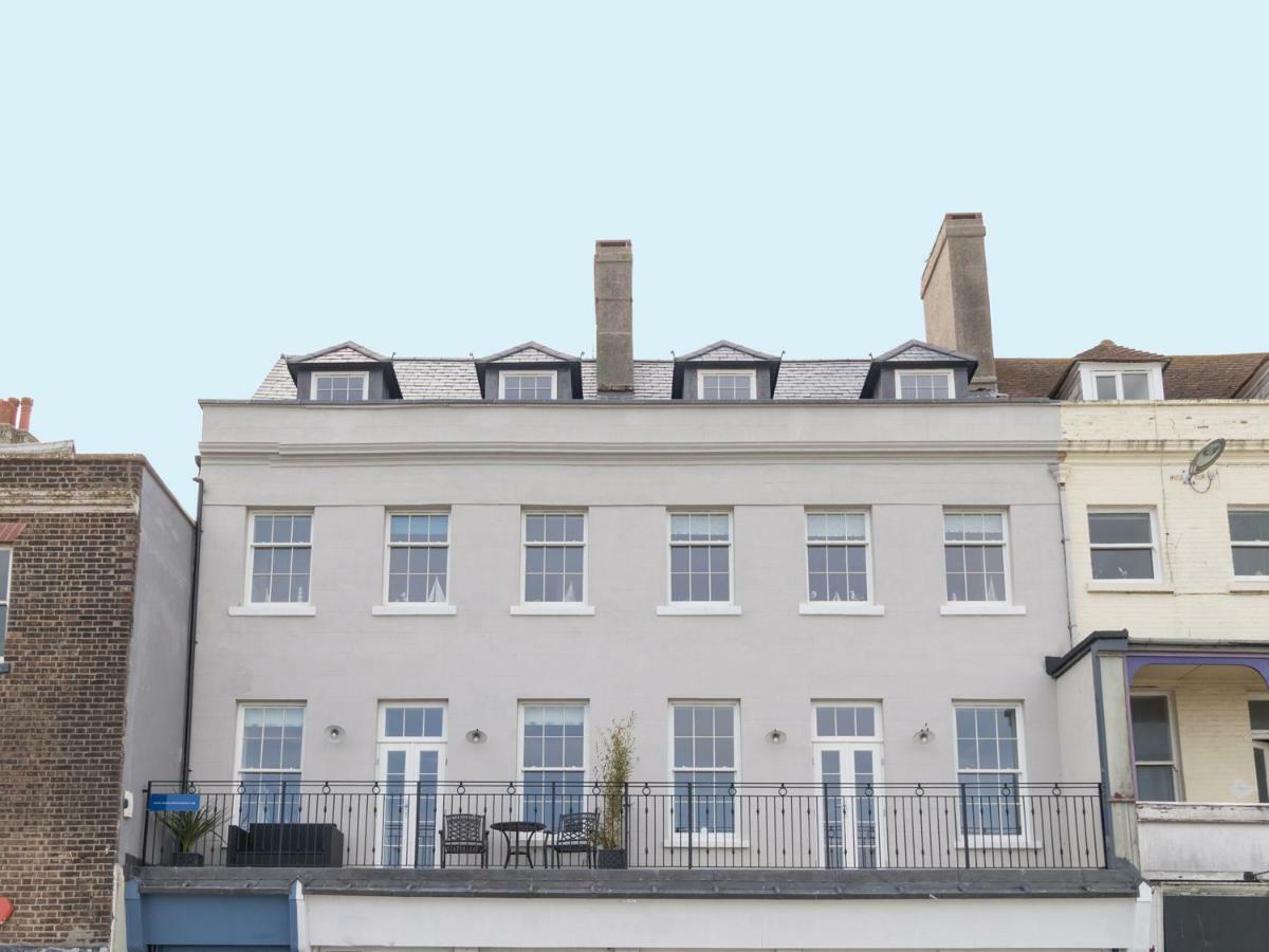 5 The Beaches Weymouth Bagian luar foto